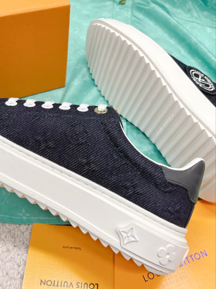 LV TIME OUT SNEAKER – LSVM028 BestValue 4838