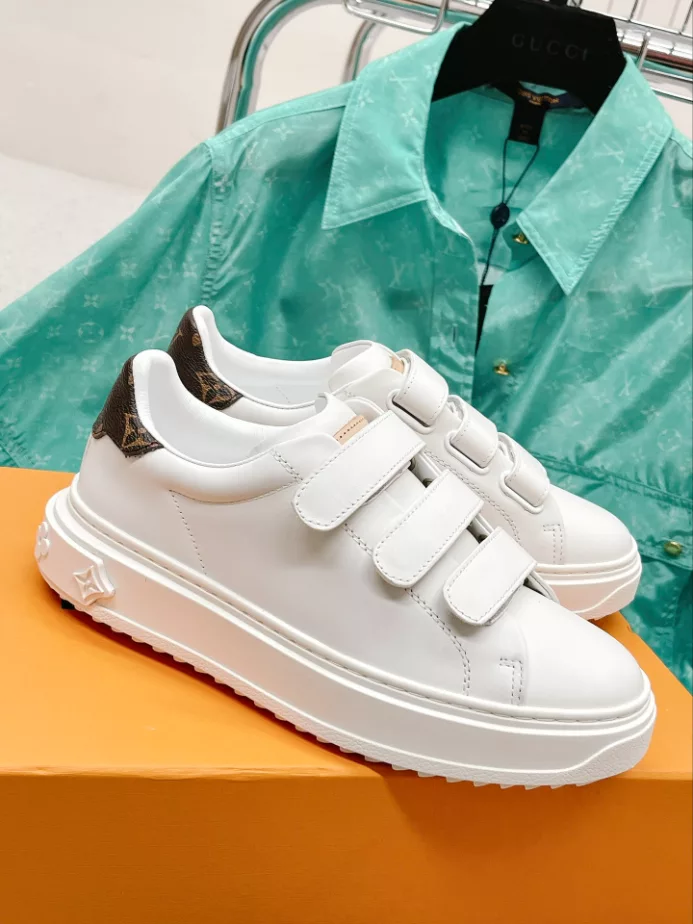 LV TIME OUT SNEAKER – LSVM029 NewStyle 4360