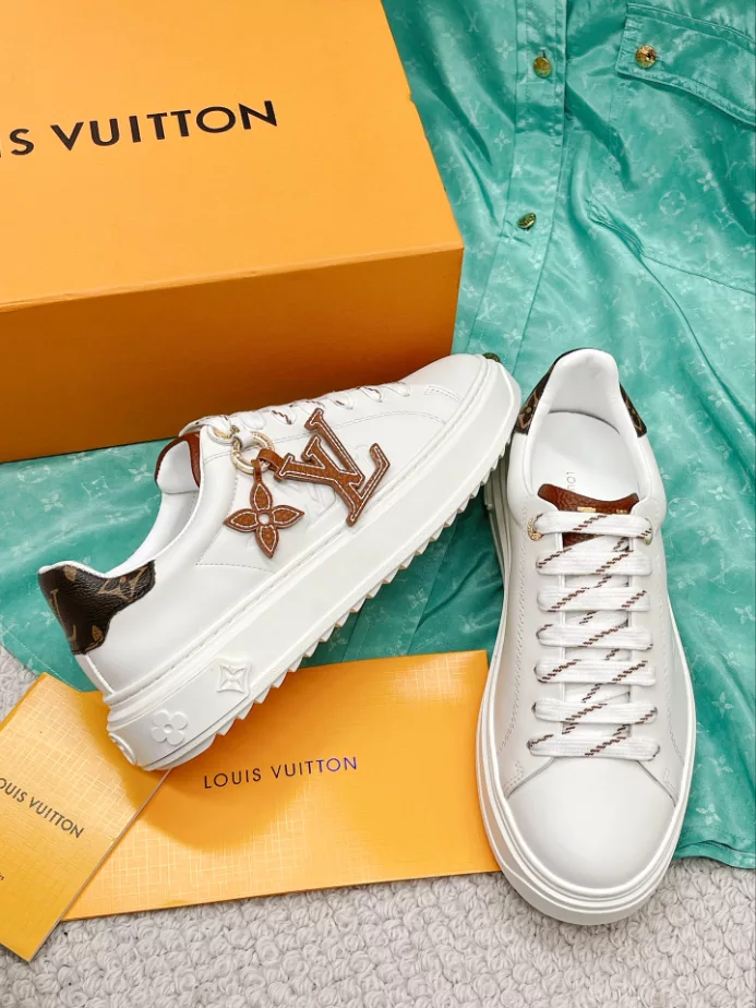 LV TIME OUT SNEAKER – LSVM033 DailyWear 2579