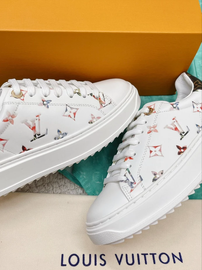 LV TIME OUT SNEAKER – LSVM034 AllSeason 8423