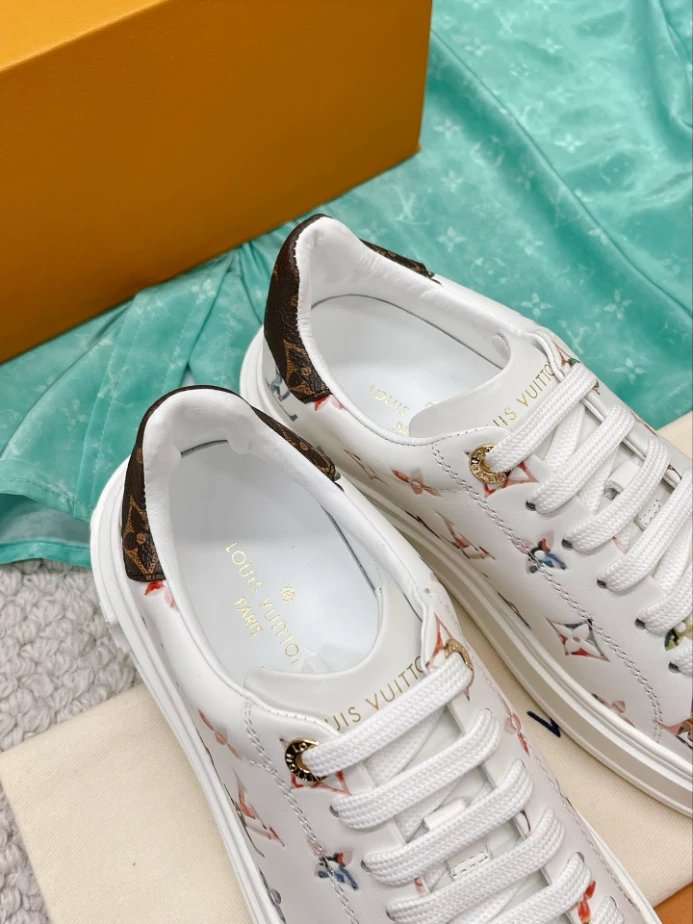LV TIME OUT SNEAKER – LSVM034 AllSeason 8423