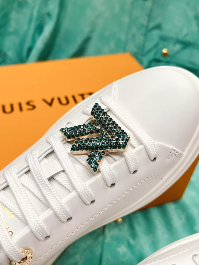 LV TIME OUT SNEAKER – LSVM037 NewStyle 9158