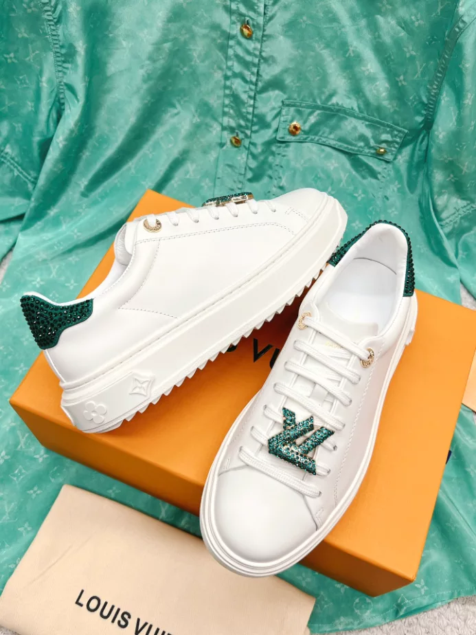 LV TIME OUT SNEAKER – LSVM037 NewStyle 9158