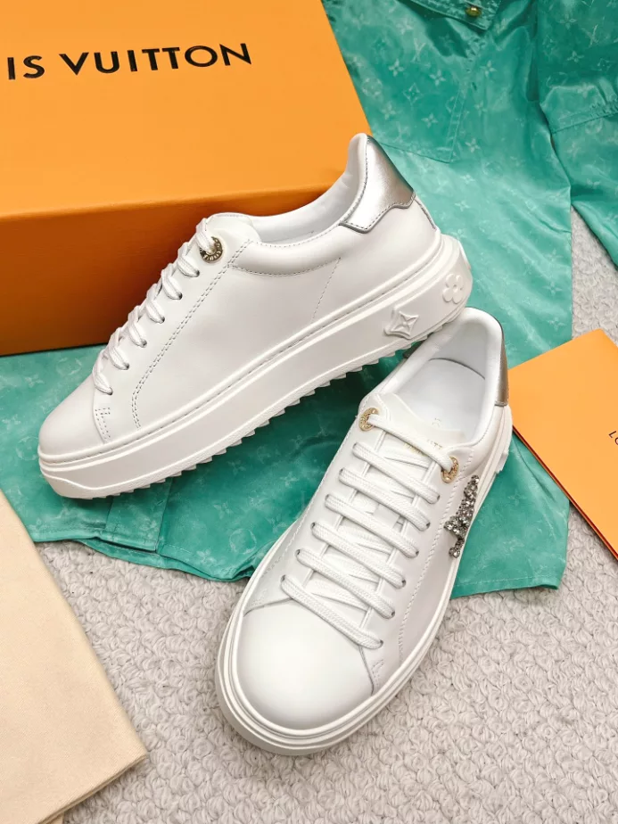 LV TIME OUT SNEAKER – LSVM039 StreetReady 5134