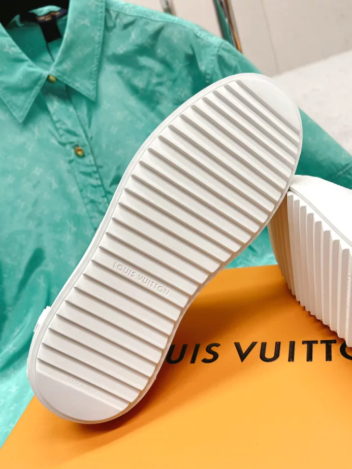 LV TIME OUT SNEAKER – LSVM040 SmartChoice 9648