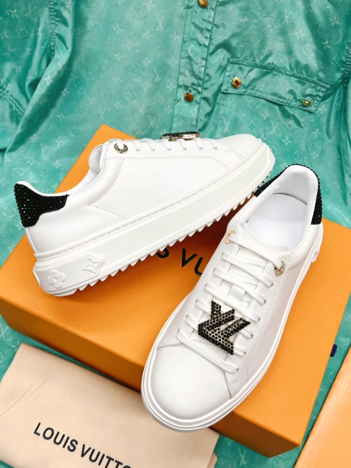 LV TIME OUT SNEAKER – LSVM040 SmartChoice 9648