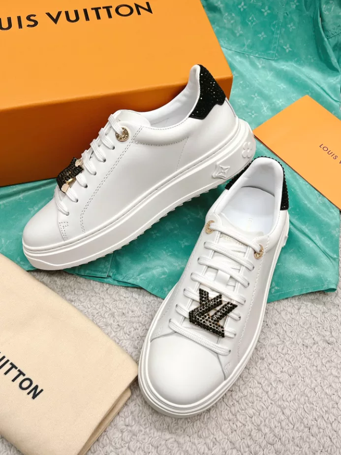 LV TIME OUT SNEAKER – LSVM040 SmartChoice 9648