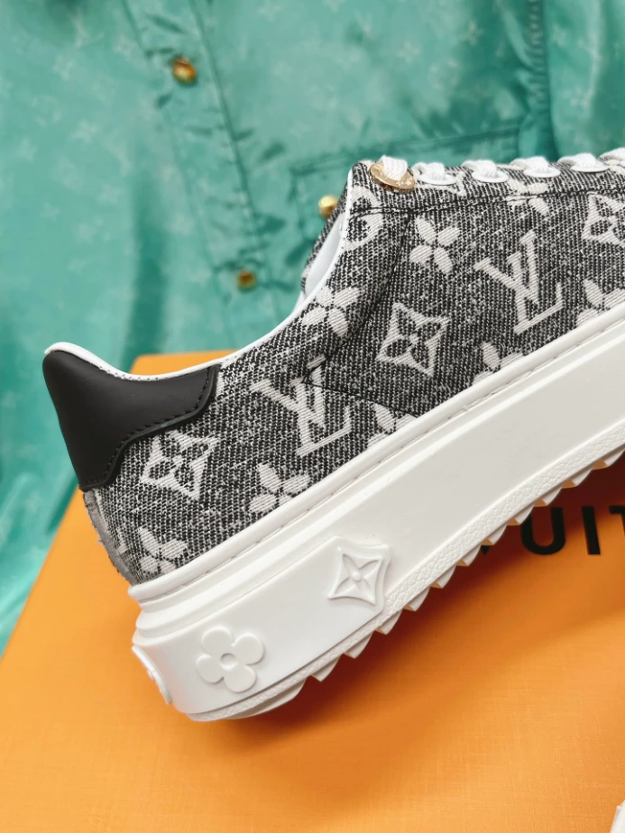 LV TIME OUT SNEAKER – LSVM041 EasyMatch 9275
