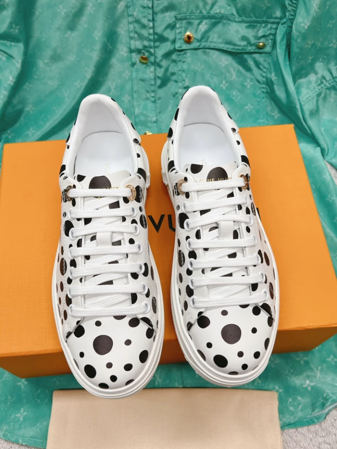 LV TIME OUT SNEAKER – LSVM042 UrbanStyle 3125