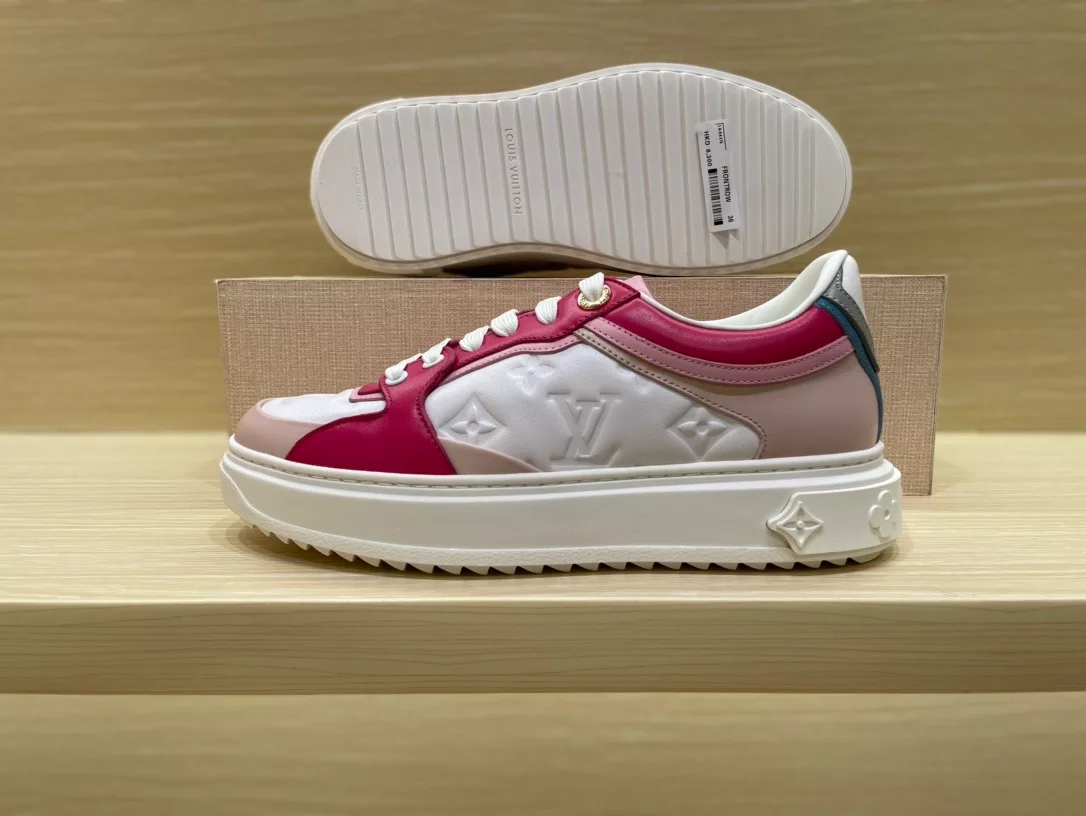 LV TIME OUT SNEAKER – LSVM051 Fashionable 3276