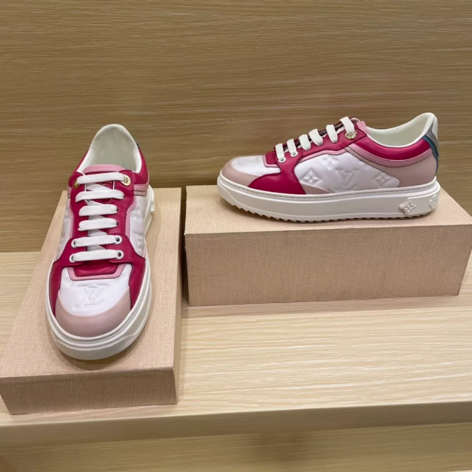 LV TIME OUT SNEAKER – LSVM051 Fashionable 3276