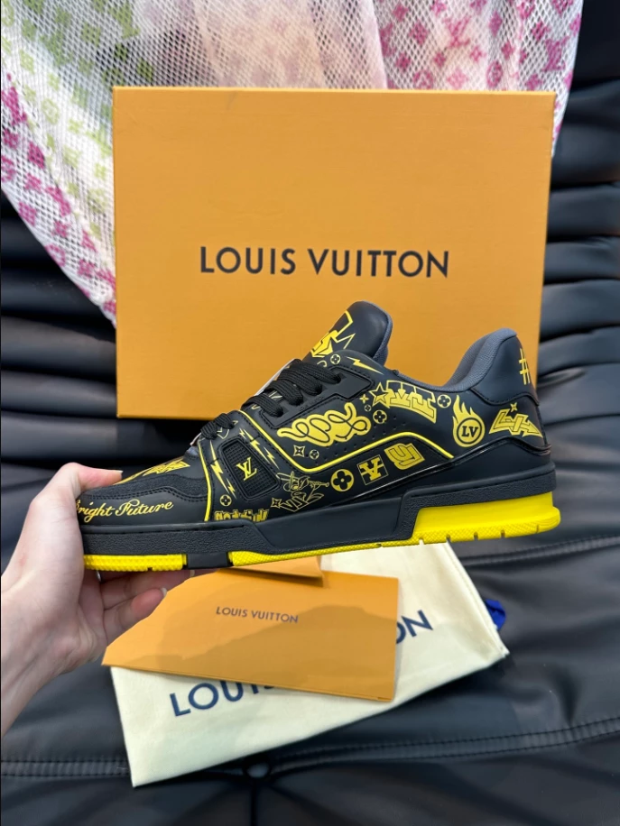 LV TRAINER SNEAKER – LSVT405 UrbanStyle 2533