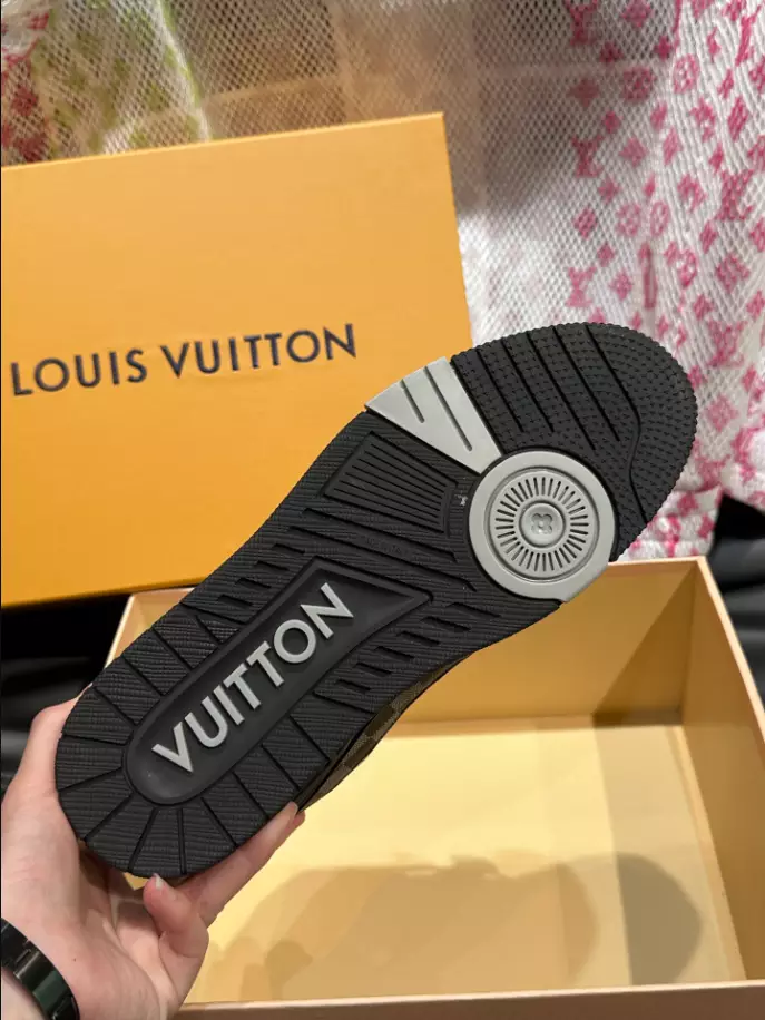 LV TRAINER SNEAKER – LSVT439 NewStyle 1134