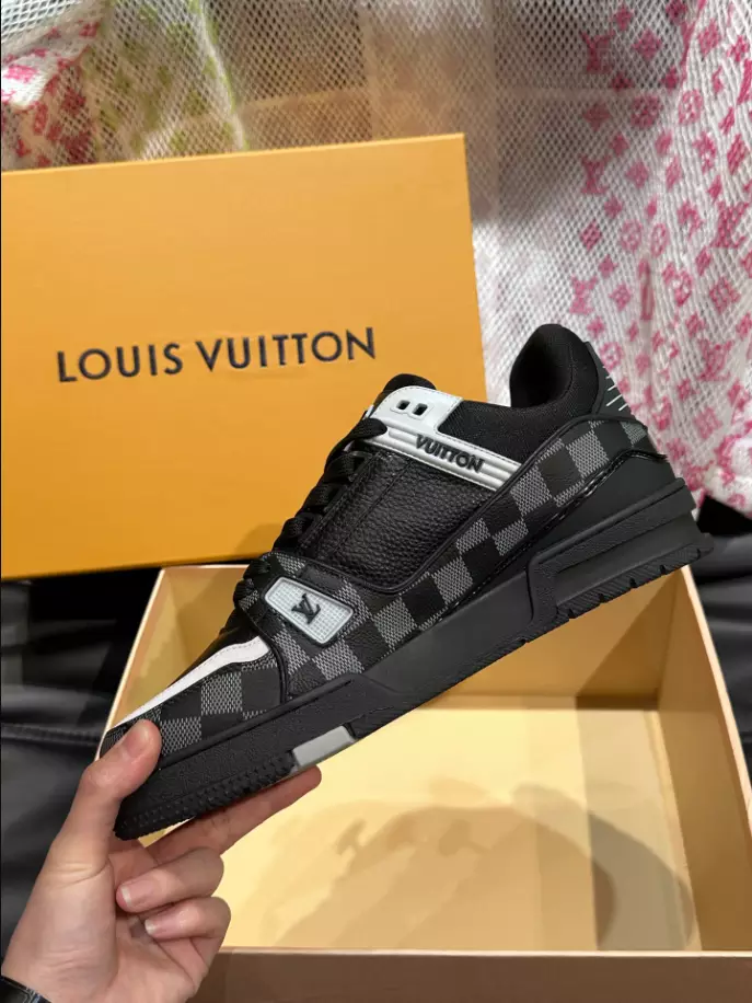 LV TRAINER SNEAKER – LSVT439 NewStyle 1134