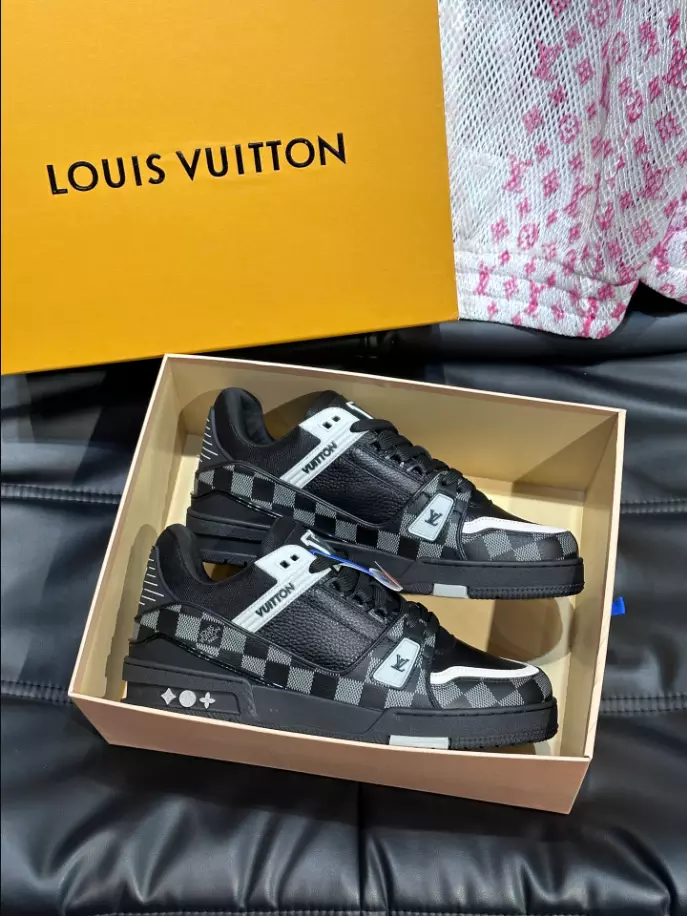 LV TRAINER SNEAKER – LSVT439 NewStyle 1134