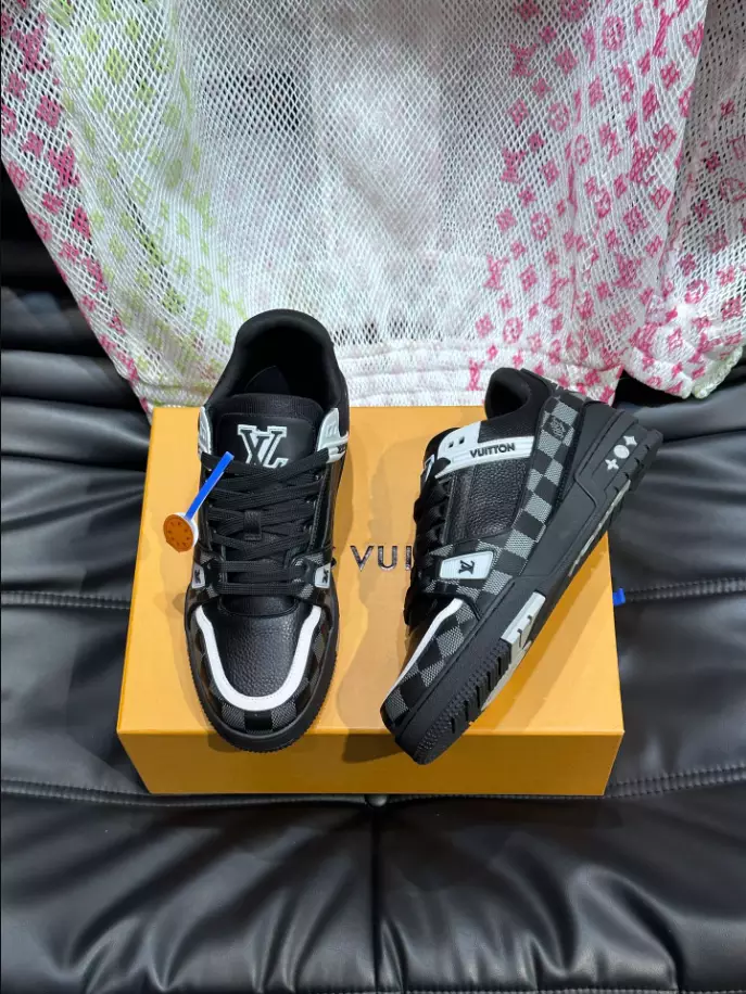 LV TRAINER SNEAKER – LSVT439 NewStyle 1134