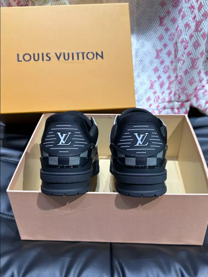 LV TRAINER SNEAKER – LSVT439 NewStyle 1134