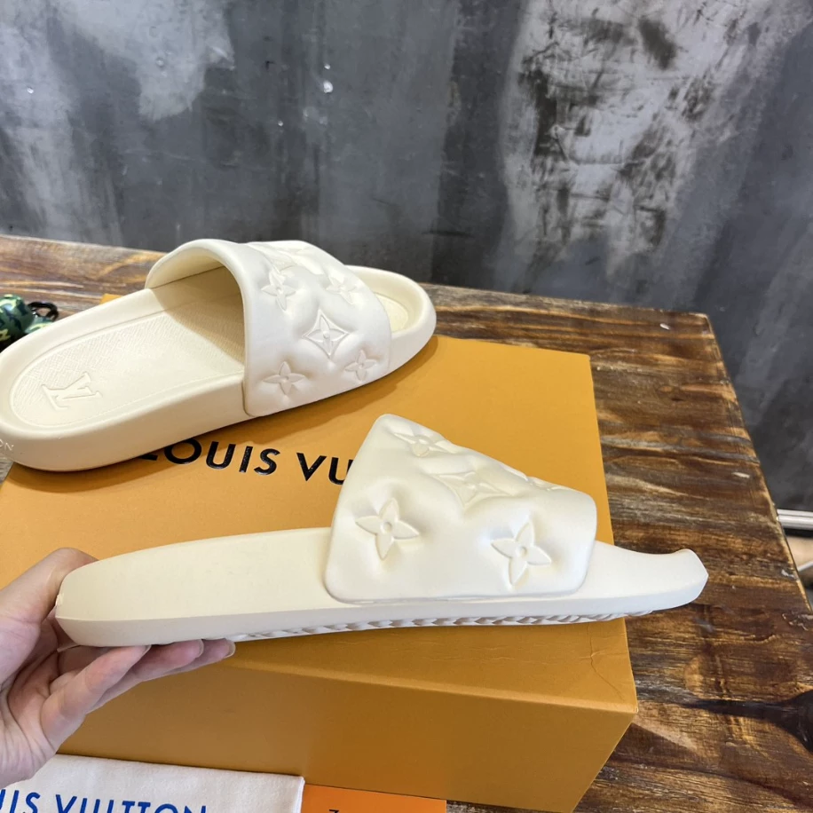 LV WATERFRONT MULE – LVS37 AllSeason 9839
