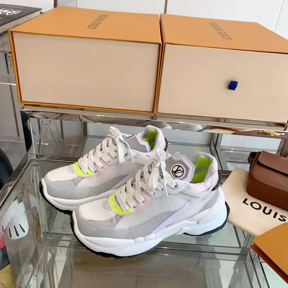 LV WOMEN’S RUN 55 SNEAKER – LSVM064 TopPick 1526