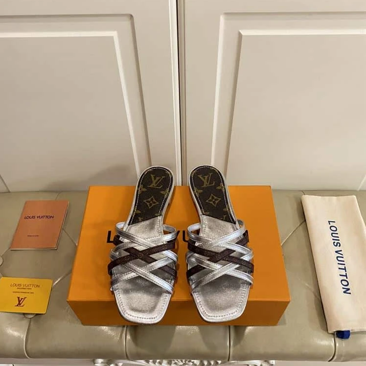 Louis Vuitton Slides – RG24LS EasyMatch 3453
