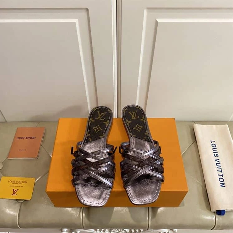 Louis Vuitton Slides – RG24LS EasyMatch 3453
