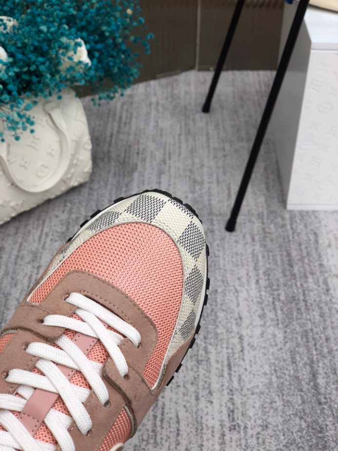 ModernLook 2469 LV RUN AWAY SNEAKER – LSVM057