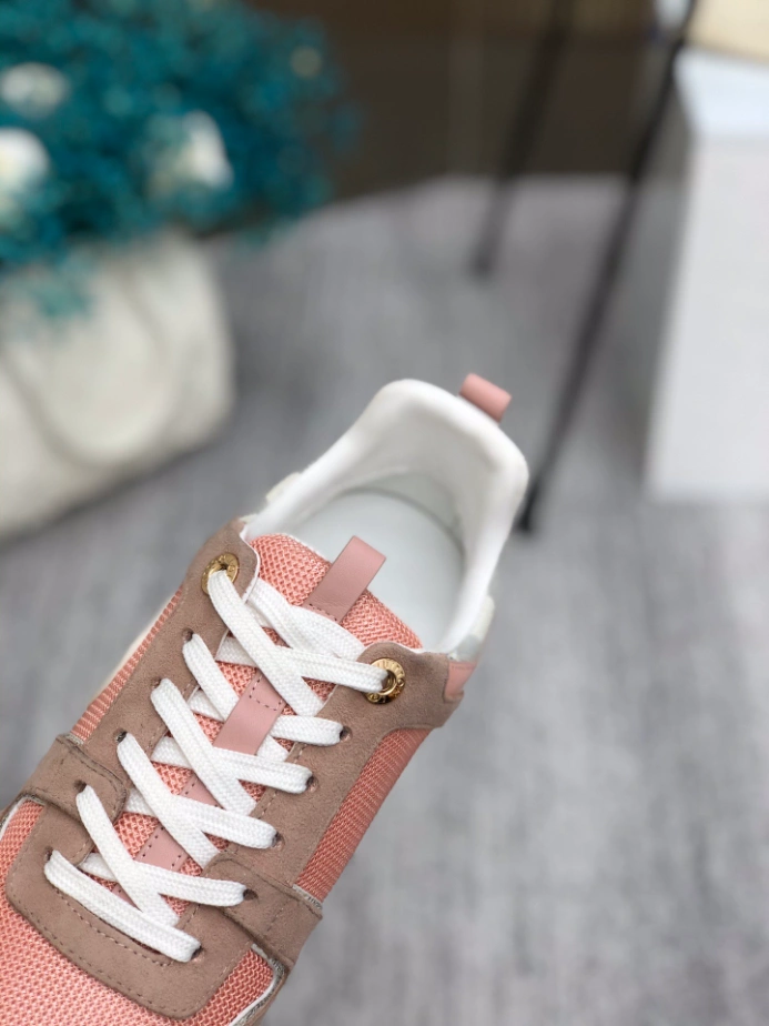 ModernLook 2469 LV RUN AWAY SNEAKER – LSVM057