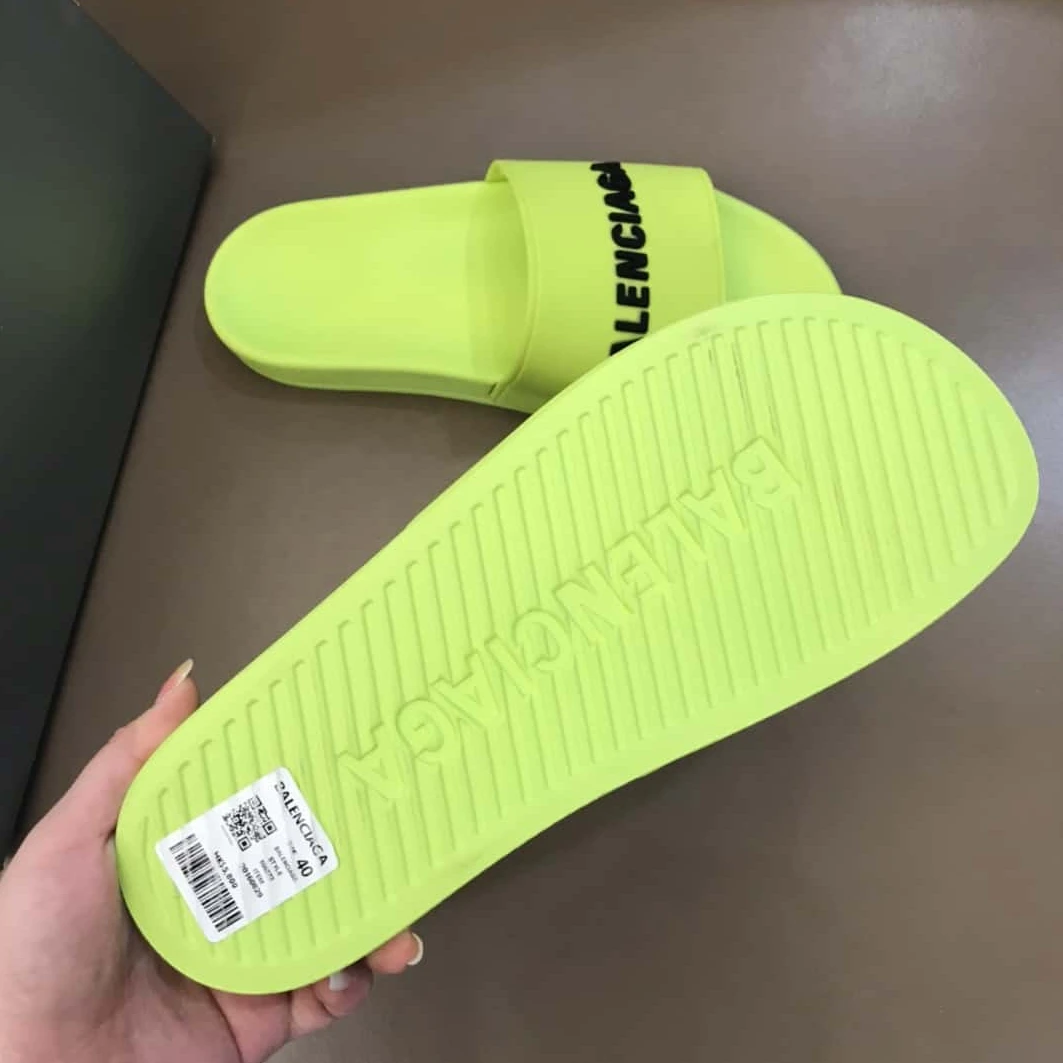 NewStyle 6392 BALENCIAGA RUBBER LOGO POOL SLIDE SANDALS – BBS2