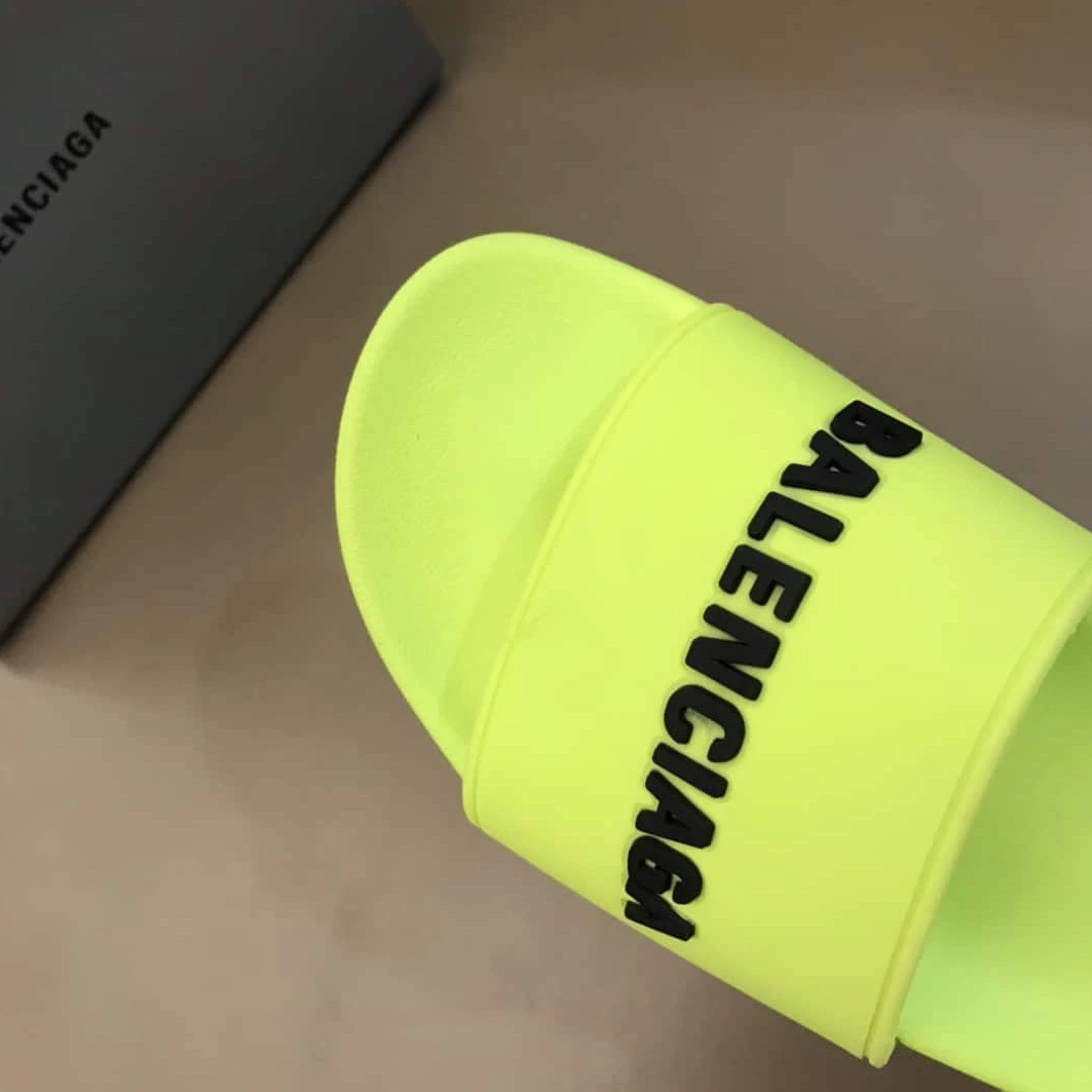 NewStyle 6392 BALENCIAGA RUBBER LOGO POOL SLIDE SANDALS – BBS2