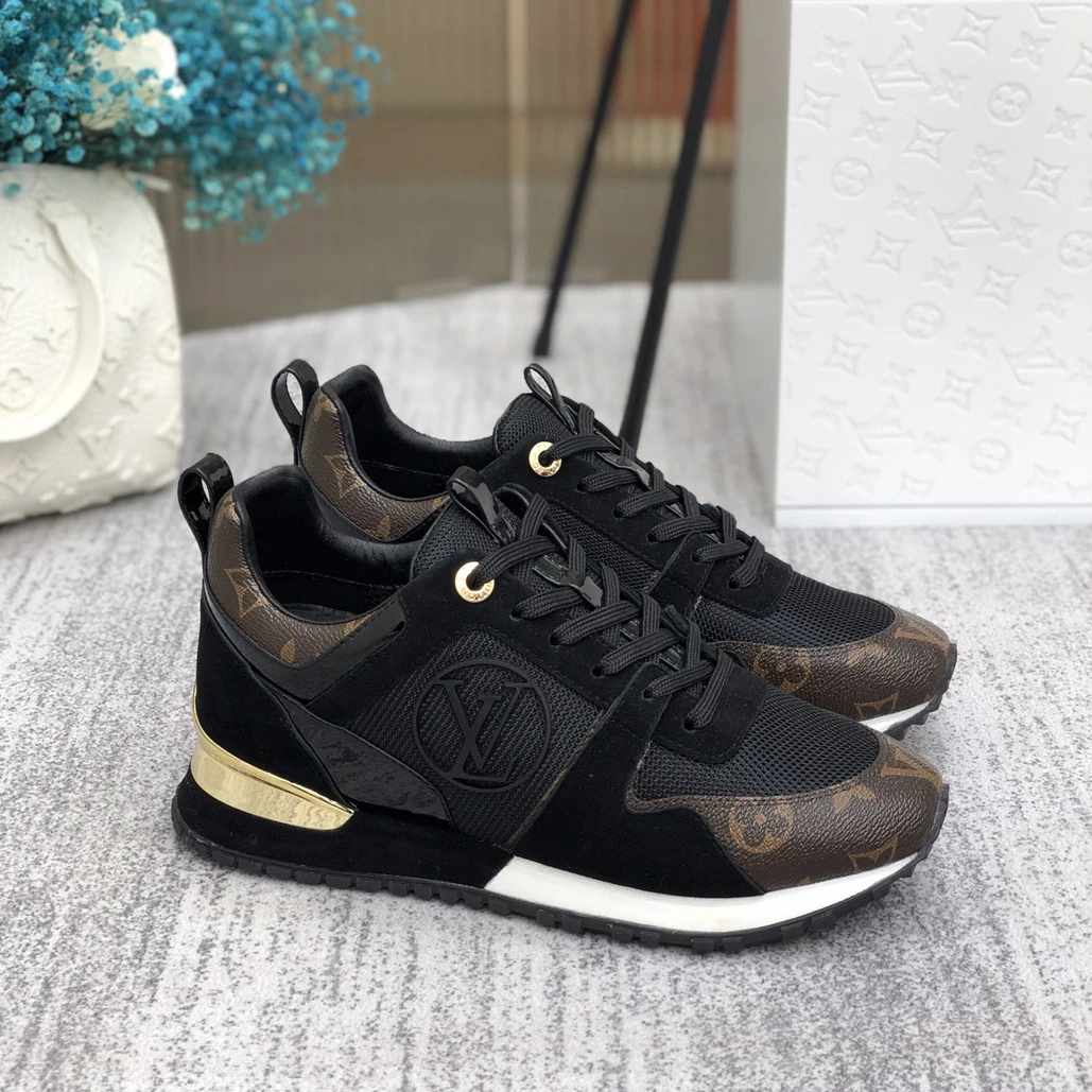 Popular 3005 LV RUN AWAY SNEAKER – LSVM055
