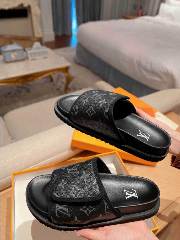 SmartChoice 7311 LOUIS VUITTON MIAMI MULE SANDAL – LVS27