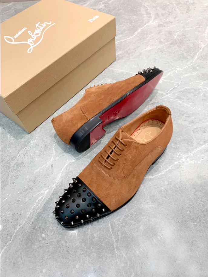 StreetReady 2066 CHRISTIAN LOUBOUTIN SUEDE – LDC022