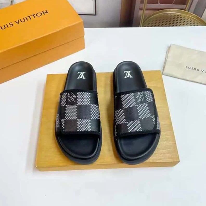 StreetReady 4194 LOUIS VUITTON MIAMI MULE SANDAL – LVS28