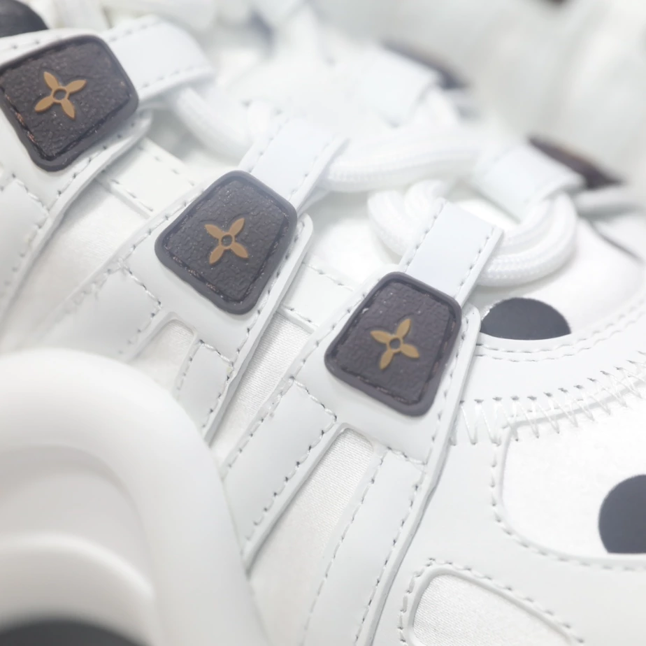 TopPick 5765 LV ARCHLIGHT SNEAKER – LSVM008