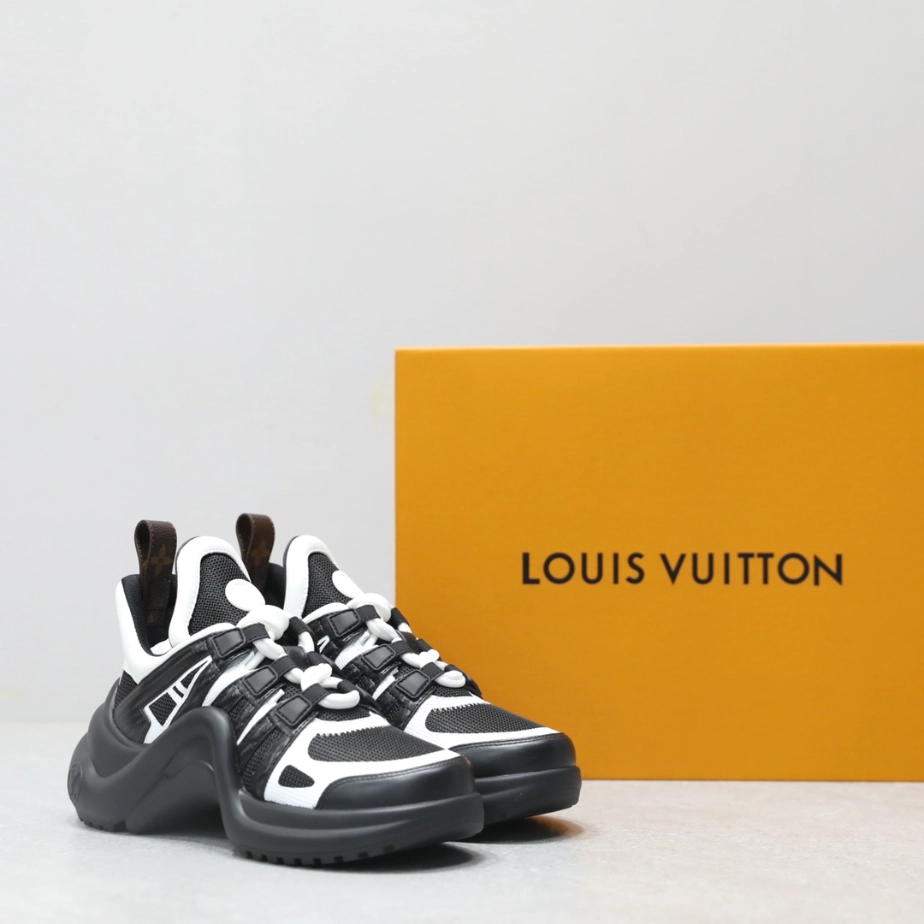 UrbanStyle 3676 LV ARCHLIGHT SNEAKER – LSVM023