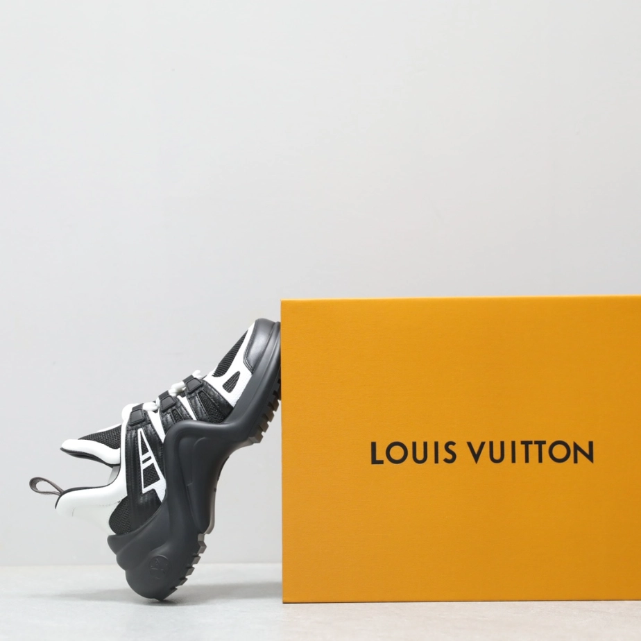 UrbanStyle 3676 LV ARCHLIGHT SNEAKER – LSVM023