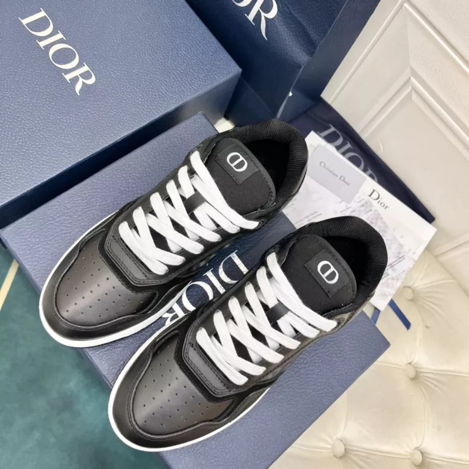 UrbanStyle 7051 B27 LOW-TOP SNEAKER – CD137