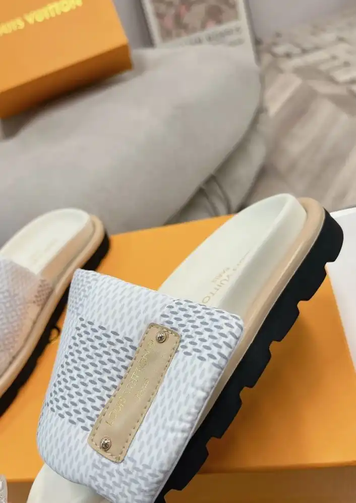 hype LV Slippers