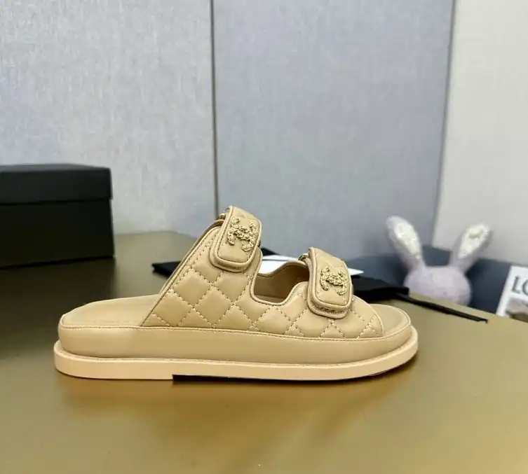 hype Chanel Slippers