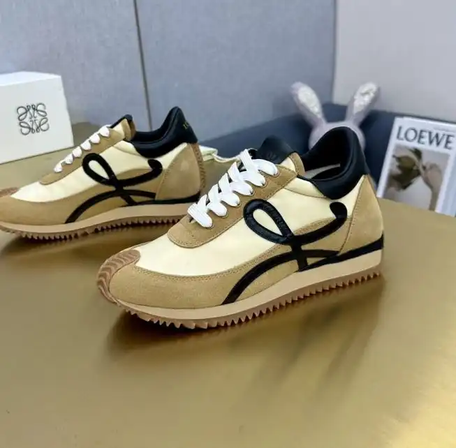 hype Loewe Sneakers