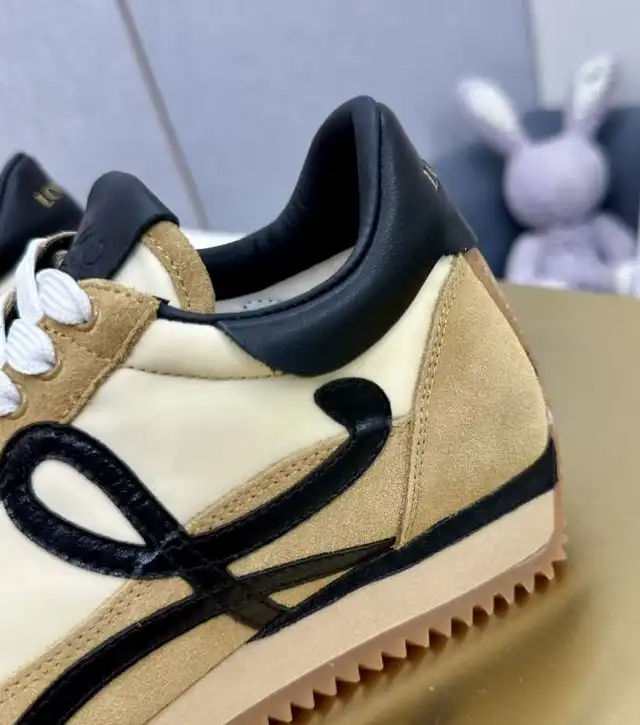 hype Loewe Sneakers