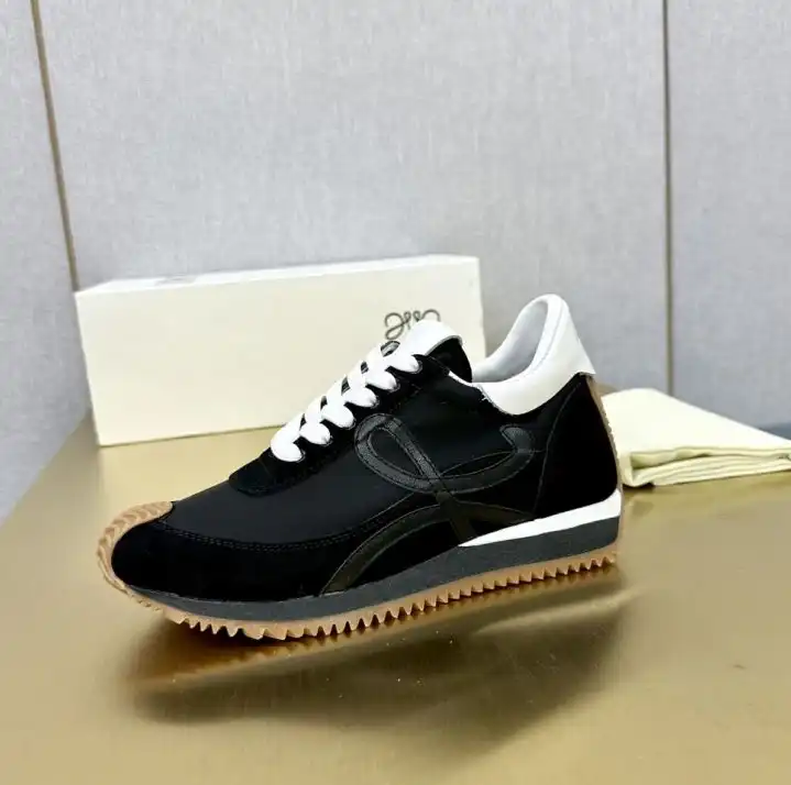 hype Loewe Sneakers