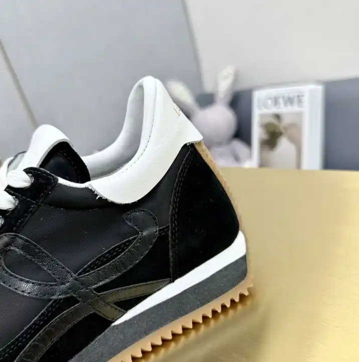 hype Loewe Sneakers