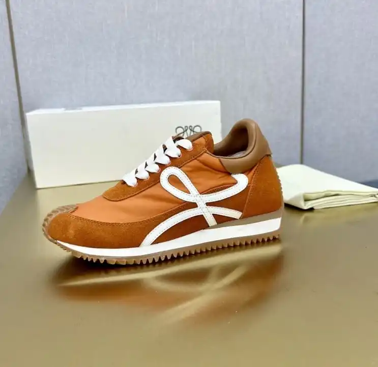 hype Loewe Sneakers