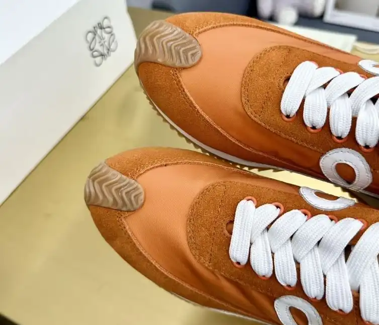 hype Loewe Sneakers