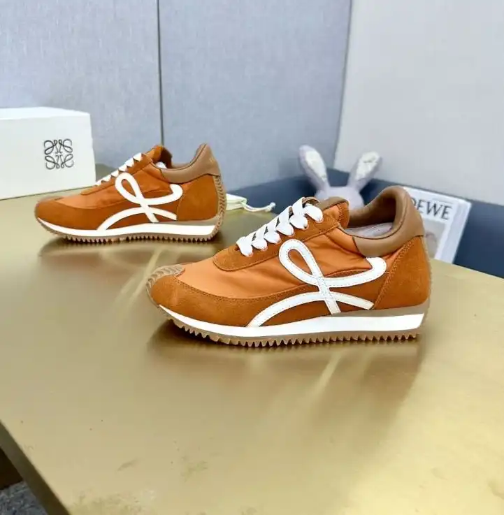 hype Loewe Sneakers