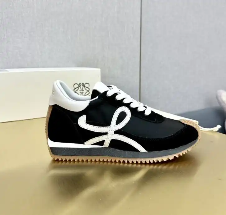 hype Loewe Sneakers