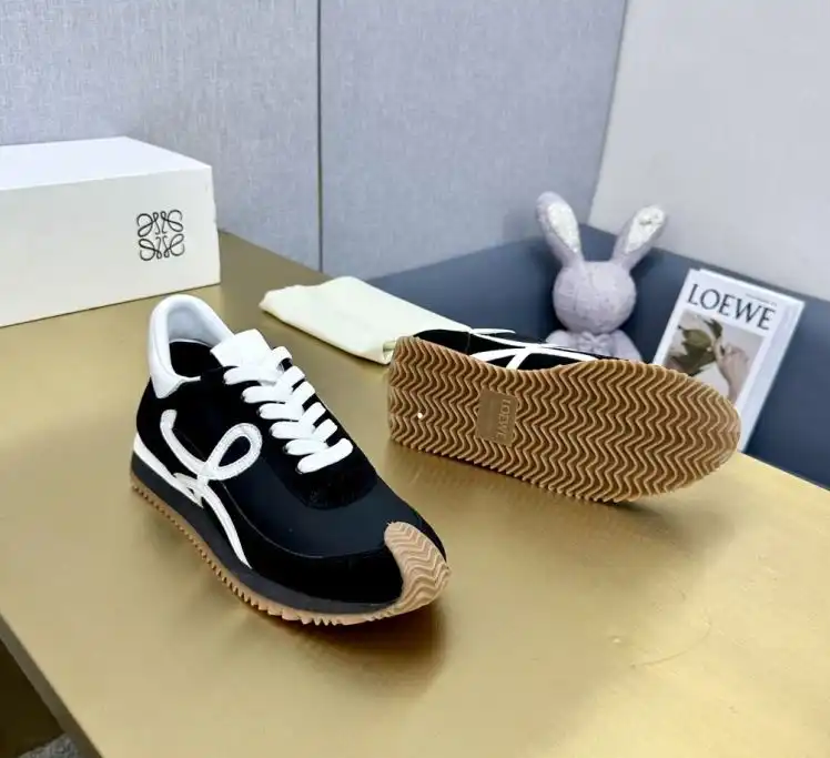 hype Loewe Sneakers