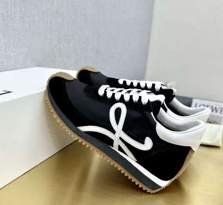 hype Loewe Sneakers