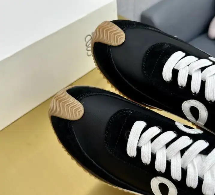 hype Loewe Sneakers